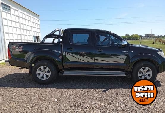 Camionetas - Toyota HILUX SRV 2011 Diesel 190000Km - En Venta