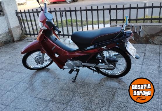 Motos - Guerrero DLX 110cc 2023 Nafta 9000Km - En Venta