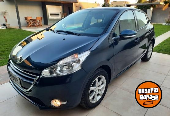 Autos - Peugeot 208 2015 Nafta 100000Km - En Venta