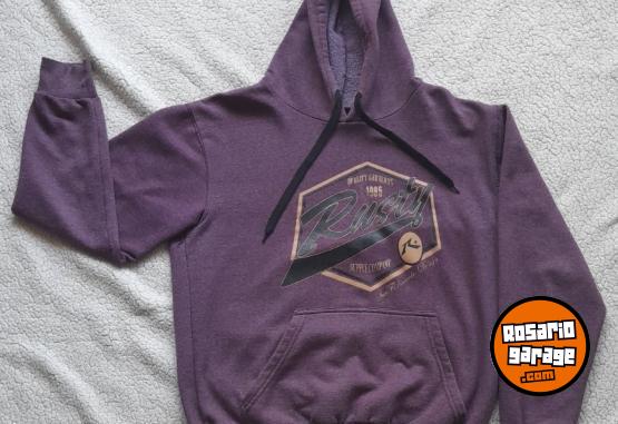 Indumentaria - Buzo Hoodie Rusty Original - En Venta