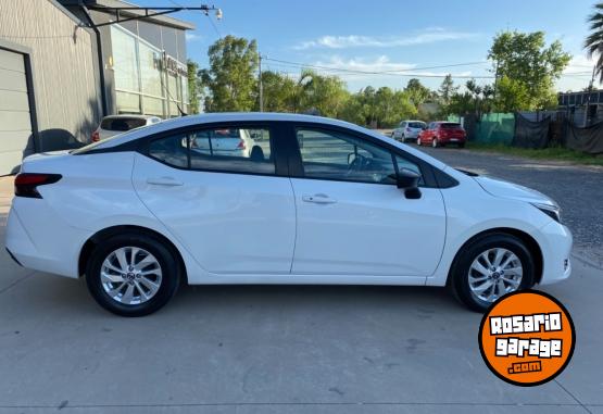 Autos - Nissan Versa Sense 1.6 2023 Nafta 12300Km - En Venta