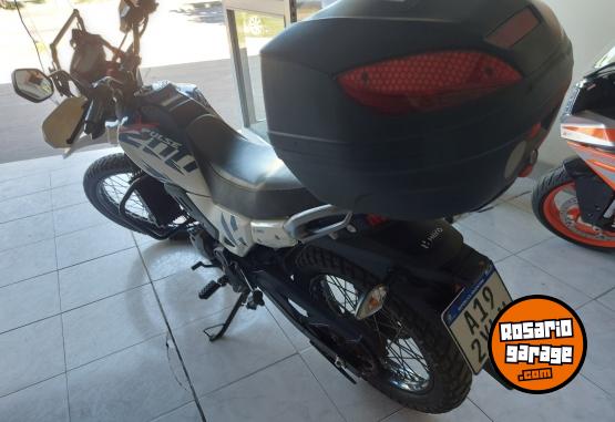 Motos - Hero Pulse 200 2023 Nafta 4500Km - En Venta