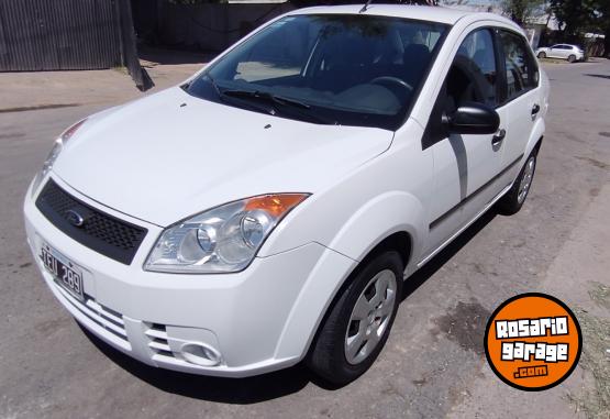 Autos - Ford FIESTA MAX 2009 Nafta 103000Km - En Venta