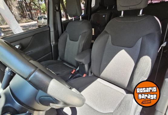 Camionetas - Jeep Renegade Sport 2020 Nafta 45000Km - En Venta