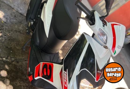 Motos - Aprilia SR-160 2024 Nafta 700Km - En Venta