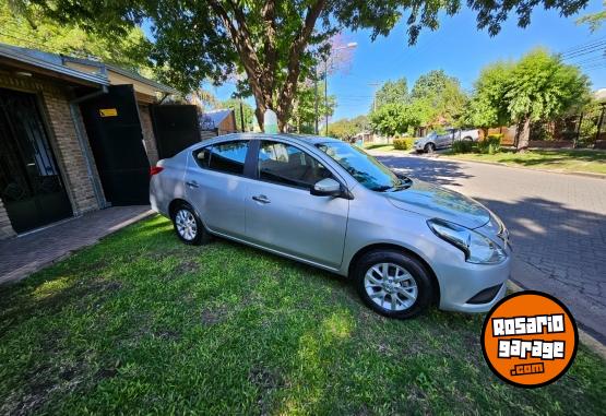 Autos - Nissan Versa 2021 Nafta 49000Km - En Venta