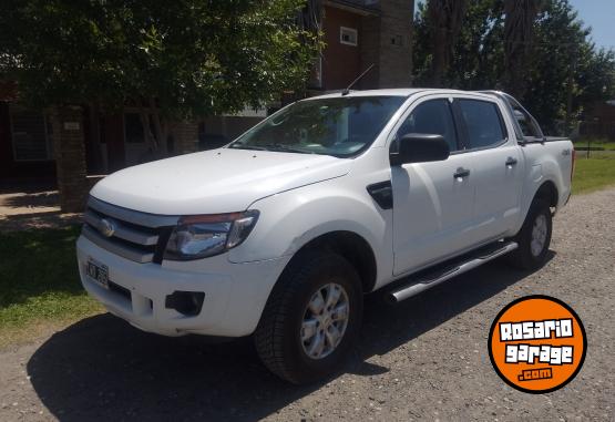 Camionetas - Ford Ranger xls 4x4 2012 Diesel 237000Km - En Venta