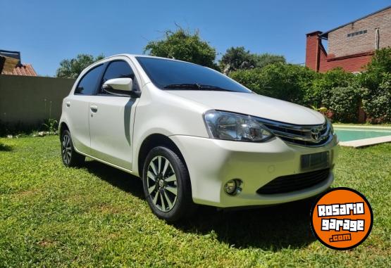 Autos - Toyota Etios Platinum 5P 2016 Nafta 62000Km - En Venta