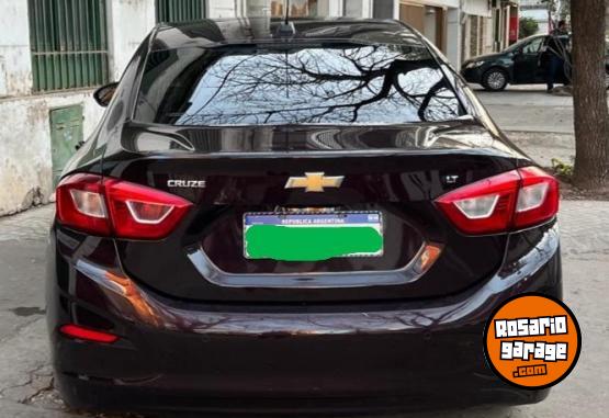 Autos - Chevrolet Cruze LT Sedan 4 ptas 2017 Nafta 68000Km - En Venta