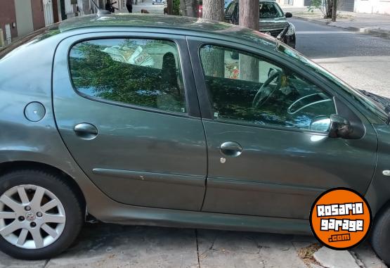 Autos - Peugeot 207 2010 Nafta 190000Km - En Venta