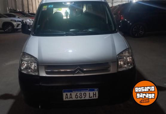 Utilitarios - Citroen Berlingo 2016 Nafta 96000Km - En Venta