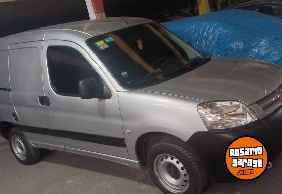 Utilitarios - Citroen Berlingo 2016 Nafta 96000Km - En Venta