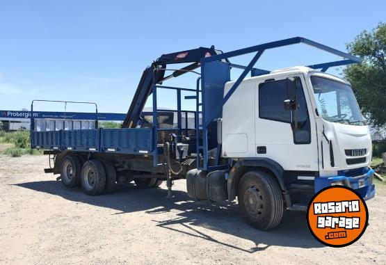 Camiones y Gras - Iveco Tector 170e22 Con Hidrogrua Pm14 - En Venta