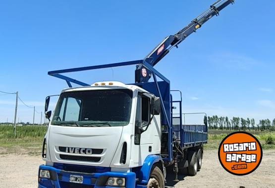 Camiones y Gras - Iveco Tector 170e22 Con Hidrogrua Pm14 - En Venta