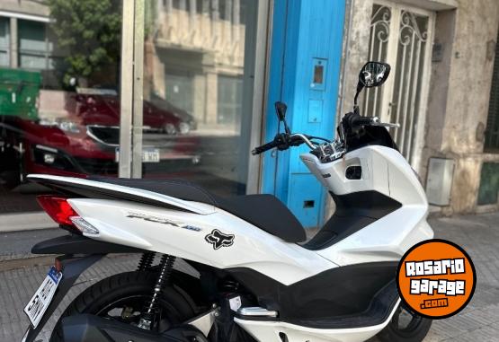 Motos - Honda Pcx 150 2018 Nafta 17900Km - En Venta