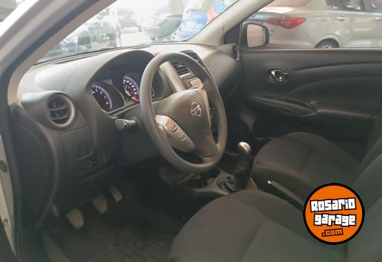 Autos - Nissan VERSA 2018 Nafta 70900Km - En Venta