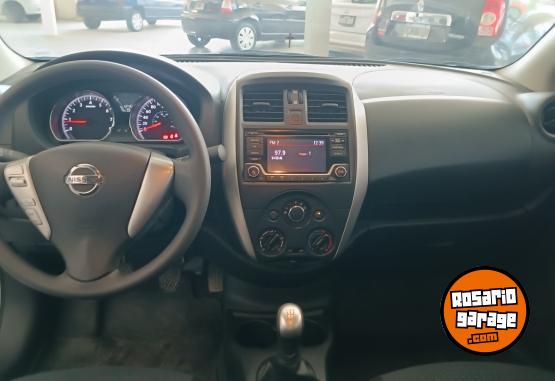 Autos - Nissan VERSA 2018 Nafta 70900Km - En Venta