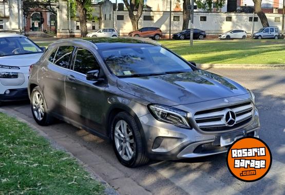 Autos - Mercedes Benz Gla 250 2016 Nafta 140000Km - En Venta