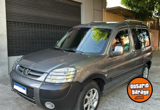 Utilitarios - Peugeot Partner Patagonica 2020 Diesel 135000Km - En Venta