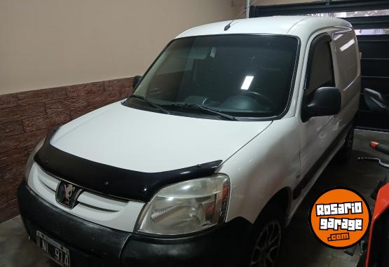 Utilitarios - Peugeot Furgon hdi 2012 Diesel 193000Km - En Venta