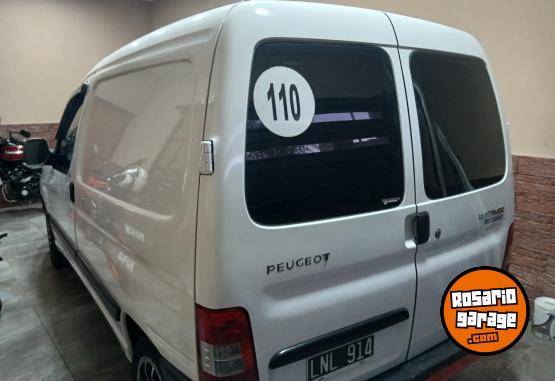 Utilitarios - Peugeot Furgon hdi 2012 Diesel 193000Km - En Venta