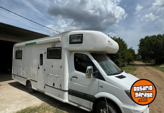 Camiones y Gras - Motorhome Sprinter 515 preparado para disfrutar - En Venta