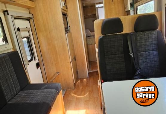 Camiones y Gras - Motorhome Sprinter 515 preparado para disfrutar - En Venta