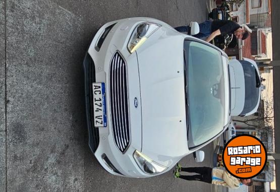 Autos - Ford Focus 2018 Nafta 92000Km - En Venta