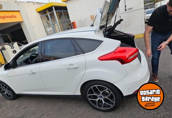 Autos - Ford Focus 2018 Nafta 92000Km - En Venta