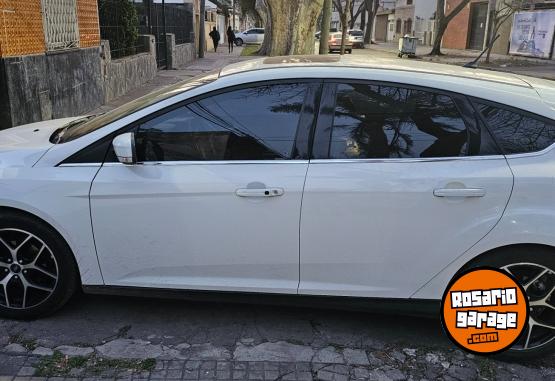 Autos - Ford Focus 2018 Nafta 92000Km - En Venta