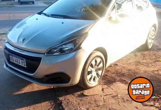 Autos - Peugeot 208 active 2019 Nafta 55000Km - En Venta