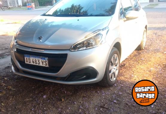 Autos - Peugeot 208 active 2019 Nafta 55000Km - En Venta