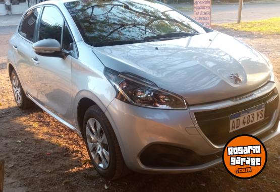 Autos - Peugeot 208 active 2019 Nafta 55000Km - En Venta