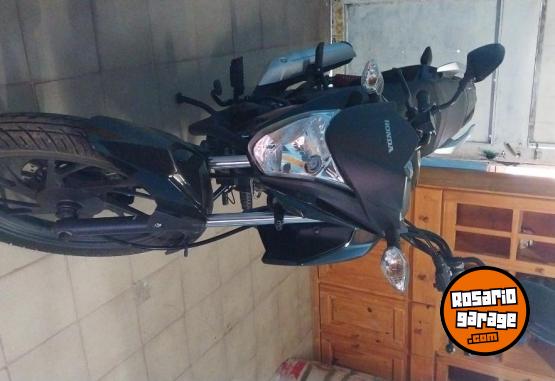 Motos - Honda Cb twister 125 2023 Nafta 6000Km - En Venta