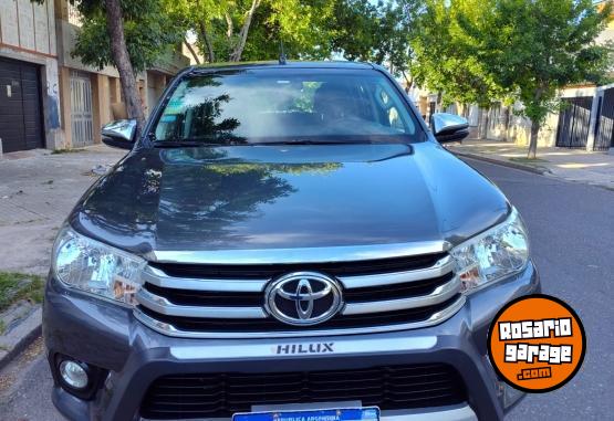 Camionetas - Toyota HILUX SRV AT 2018 Diesel 93000Km - En Venta