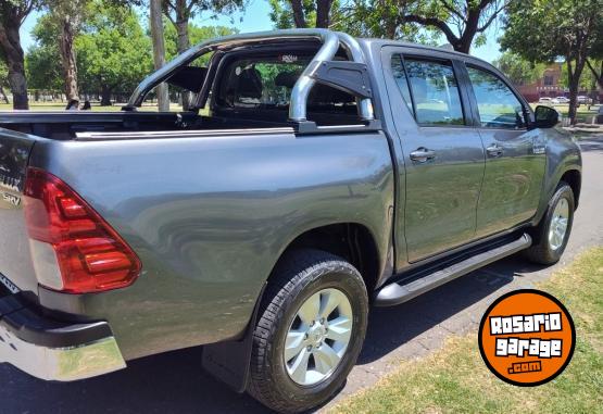 Camionetas - Toyota HILUX SRV AT 2018 Diesel 93000Km - En Venta