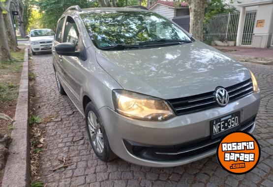 Autos - Volkswagen SURAN 1.6 8V 2013 GNC 119000Km - En Venta