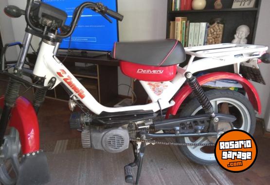 Motos - Zanella Ciclomotor 50cc 2010 Nafta 100Km - En Venta