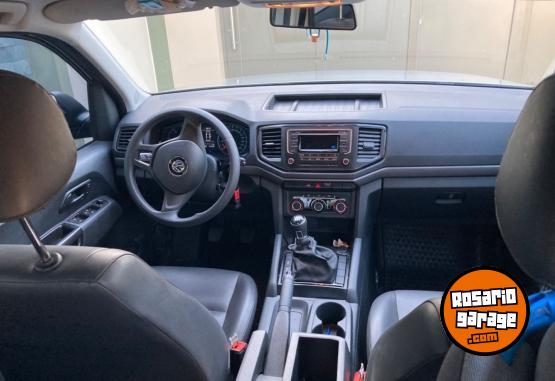 Camionetas - Volkswagen AMAROK TRENDLINE 2023 Diesel 35000Km - En Venta