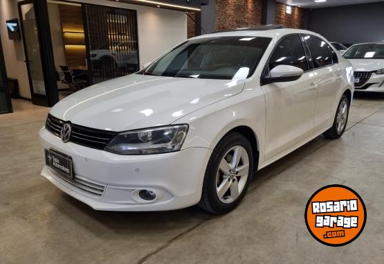 Autos - Volkswagen VENTO LUXURY 2.5L MANUAL 2012 Nafta 189000Km - En Venta