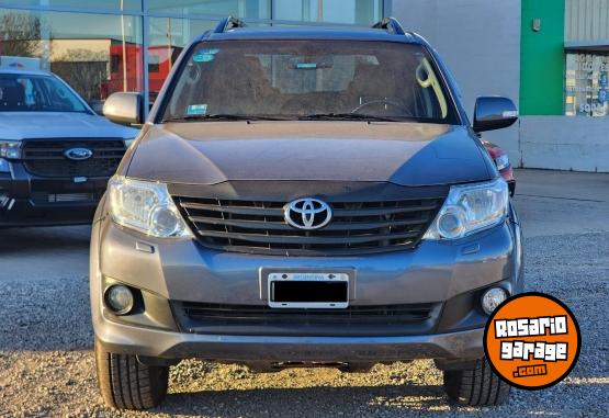 Camionetas - Toyota Hilux Sw4 Srv 2013 Nafta 138000Km - En Venta