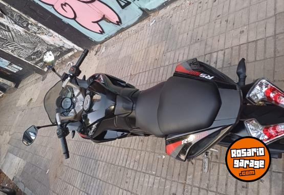 Motos - Bajaj RS 200 2017 Nafta 40000Km - En Venta