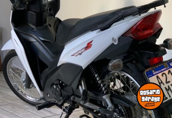 Motos - Honda Wave 2024 Nafta 8500Km - En Venta