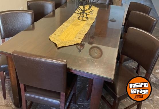 Hogar - Juego de comedor, mesa y 8 sillas - En Venta