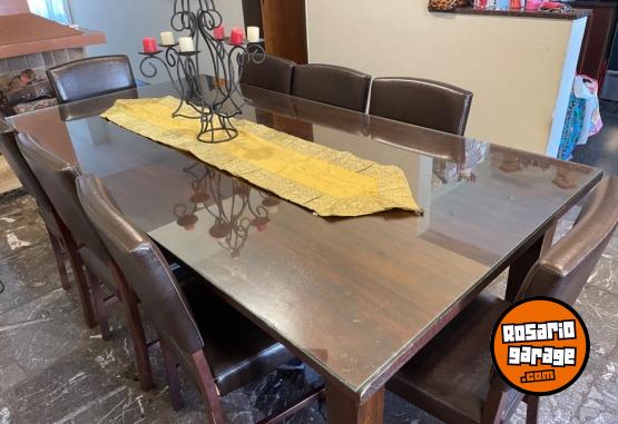 Hogar - Juego de comedor, mesa y 8 sillas - En Venta