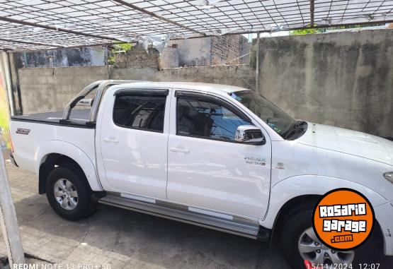 Camionetas - Toyota Hilux srv 2011 Diesel 220000Km - En Venta