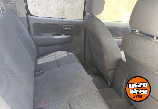 Camionetas - Toyota Hilux srv 2011 Diesel 220000Km - En Venta