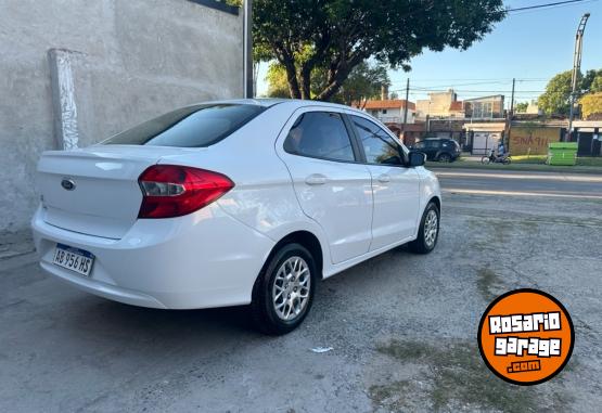 Autos - Ford ka SE sedn 2017 Nafta 85000Km - En Venta