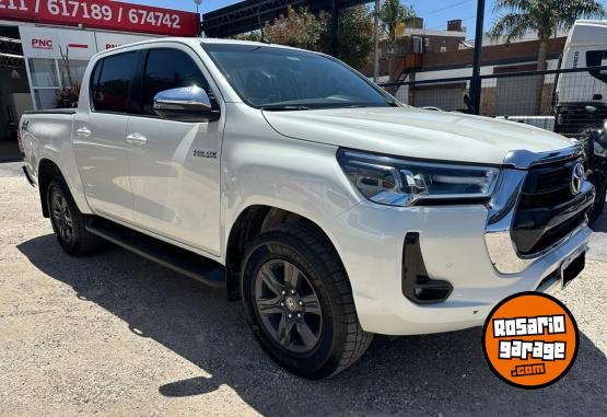 Camionetas - Toyota Hilux Srv 2021 Diesel 83000Km - En Venta