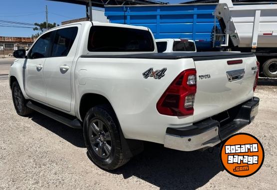 Camionetas - Toyota Hilux Srv 2021 Diesel 83000Km - En Venta